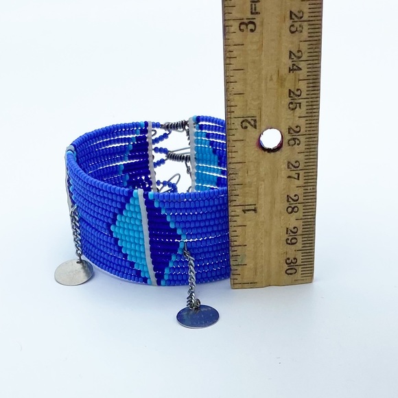 Artisan Handcrafted Blue Seed Bead Silver Tone Dangle Southwestern Wire Bracelet - Picture 6 of 11